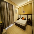 1 Fully Furnished Bedroom with free WiFi, Cable, Housekeeping, Parking