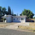 2B 2BA 889 E 23rd St, Merced, CA 95340