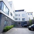 2 bed flat to rent in Hillview Court