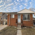 496 W Sonoma Ave, Hazel Park, MI 48030