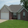 690 Zachary St, Centerton, AR 72719