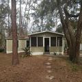 3bed 2bath house available in 15345 Apache Pass, Eustis. Rent $750