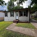$875/mo 3bd 2ba 1,134sqft