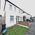 2 bed flat to rent in Bensham Grove London