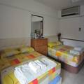 Short Term City Family Studio: 2 Queen Sized Beds, Kitchen, Bathroom, Wifi, Washer, Fridge, Tv, Aircon, Etc