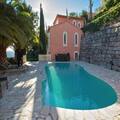 The Villa is in excellent condition, with panoramic views, Theoule-sur-Mer.