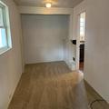 3bed 1bath available in 827 Woodward St