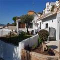 Ch136 Single Story Detached Villa, Distributed In Glazed Porch With Tiled Roof And Wooden Ceiling, Entranc... (ref. 28726)