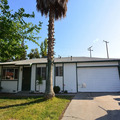 2bed 1bath available for rent in 1338 N Park Cir, Visalia, CA 93291