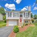 1905 Summerfield Dr, Roanoke, VA 24012