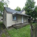 2bed 1bath available for rent at 1039 W Boatfield Ave, Flint, Rent $800