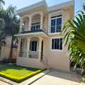 Main house 4 bed rooms all ensuit for sale